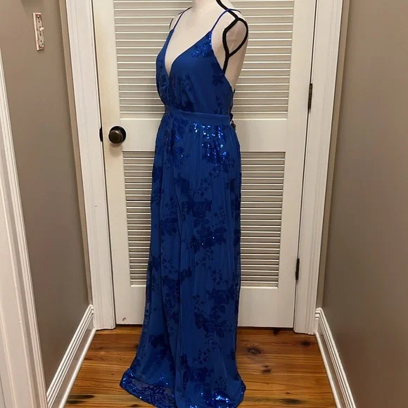 Lulus Captivating Essence Blue Sequin Backless Maxi Dress, Size Medium, NWT - Picture 11 of 17